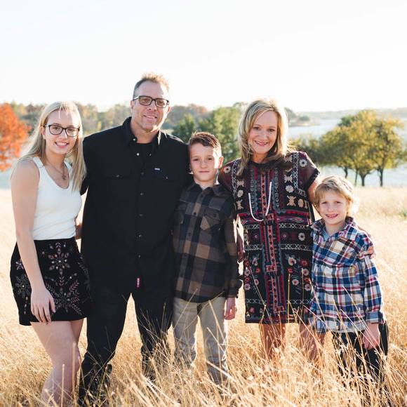 Meet your Posher, Lisa - Picture 1 of 1